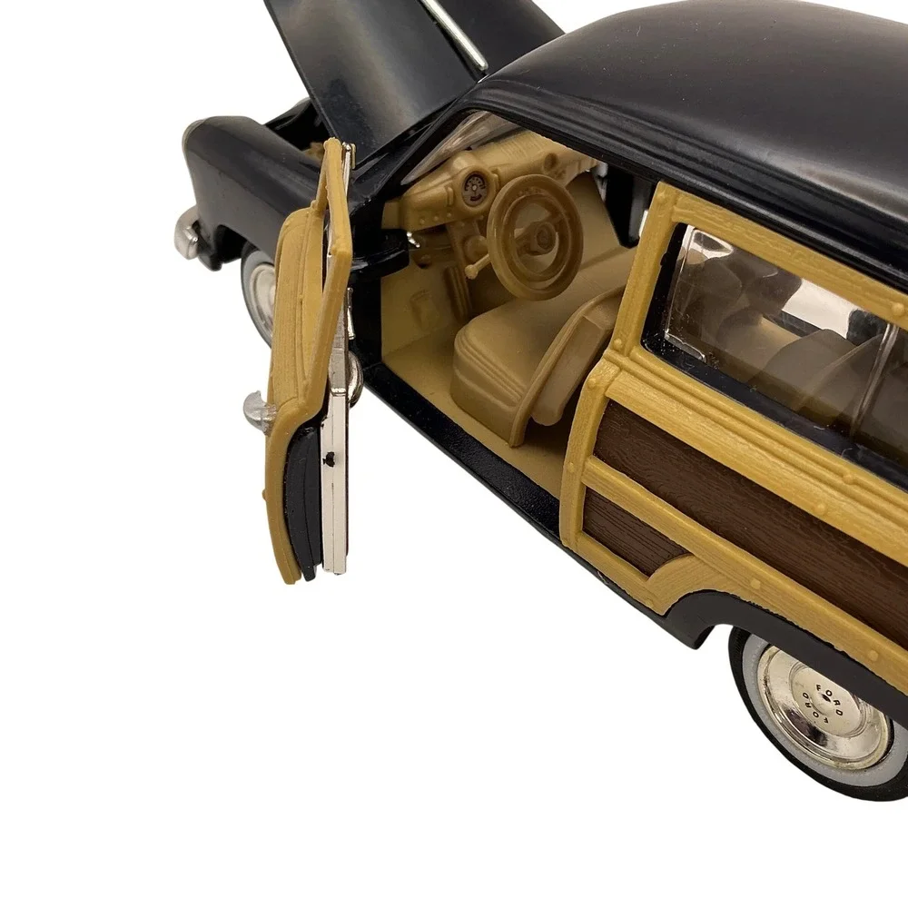 1949 Ford Woody Wagon Diecast Model Car‎ Black Faux Wood Doors